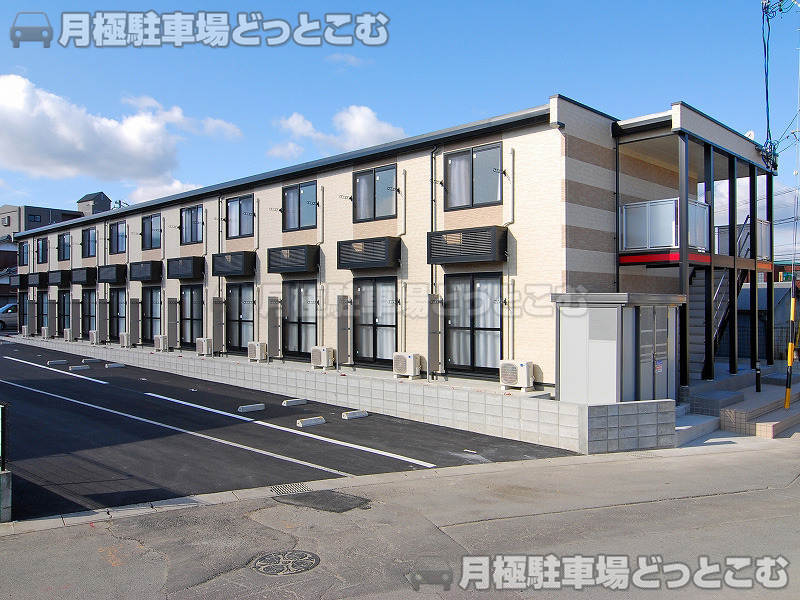 松阪市下村町869－43の月極駐車場1