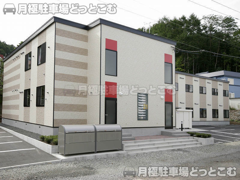 小樽市長橋1－9－13の月極駐車場2