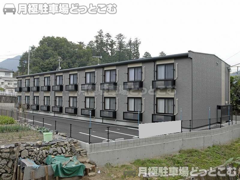 広島市安佐北区亀山南3－19－55－8の月極駐車場1