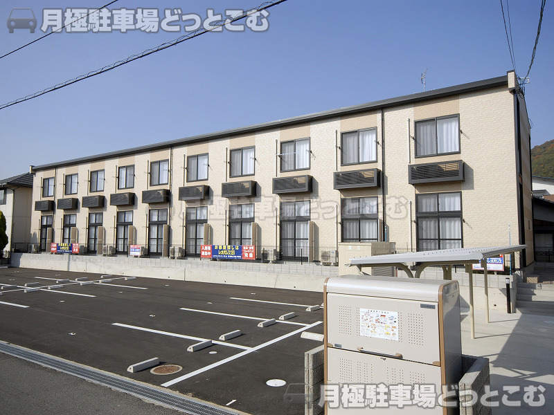 玉野市田井3－24－6の月極駐車場1