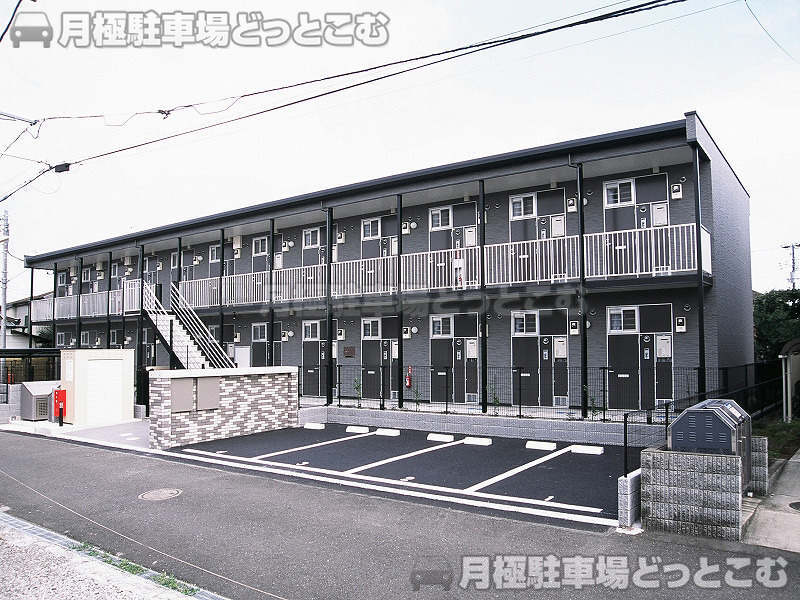 藤沢市長後546－4の月極駐車場1