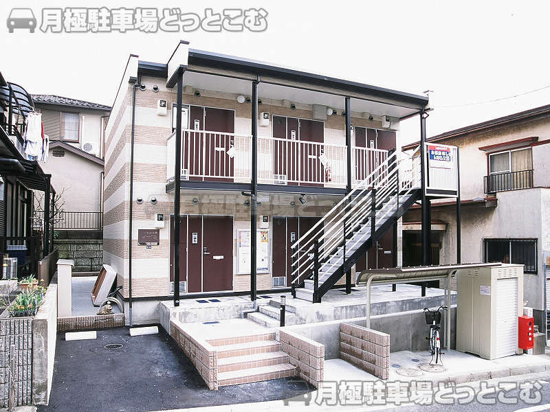 横浜市港南区芹が谷4－23－19の月極駐車場1