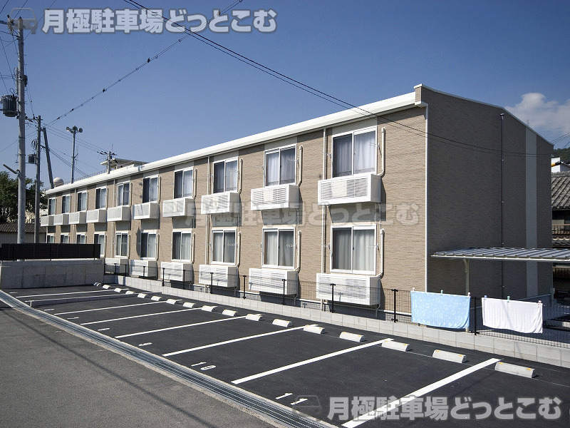 海南市船尾247－3の月極駐車場1