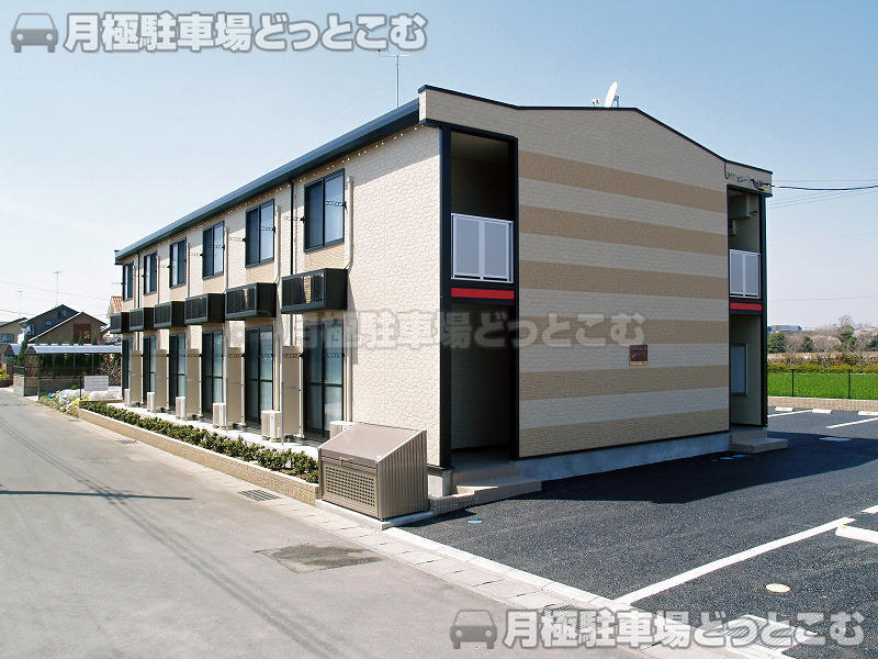 筑西市みどり町1－18－2の月極駐車場1