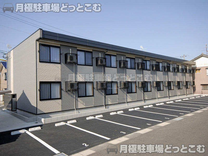 出雲市塩冶有原町3－33の月極駐車場1