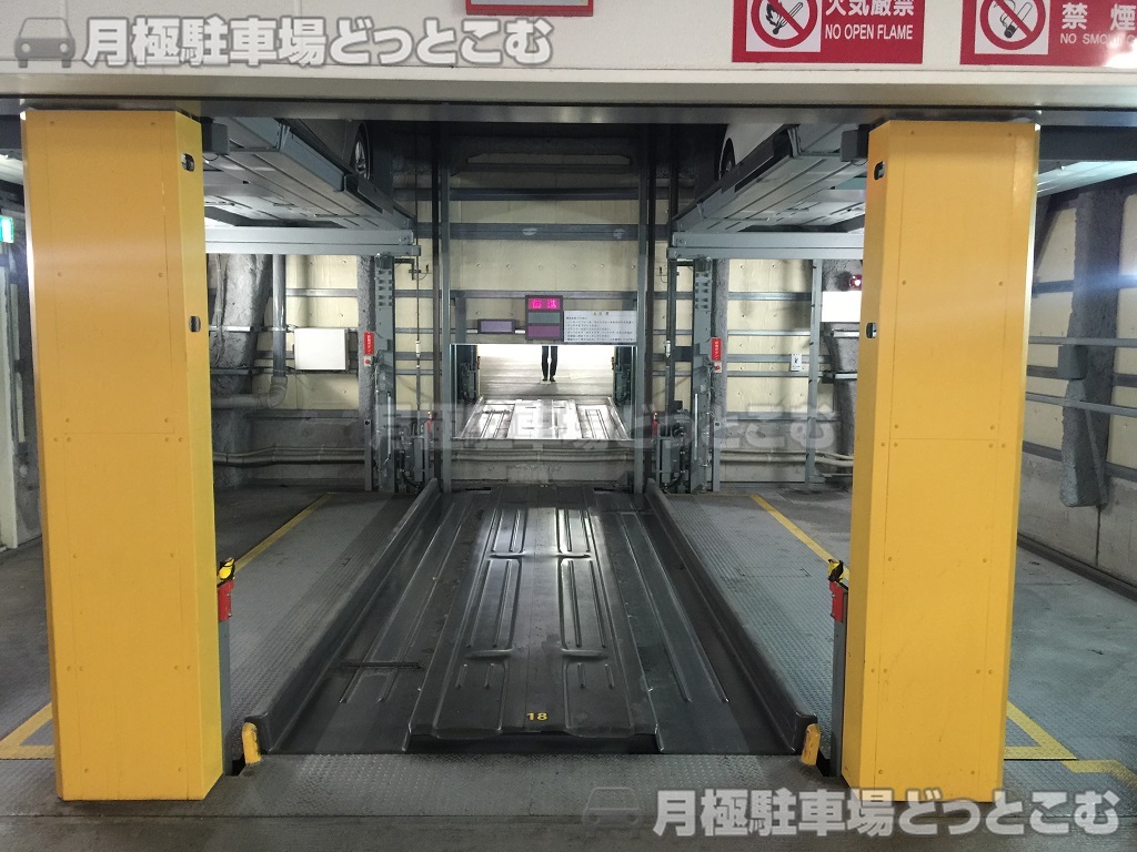 新宿区大久保2-2-6の月極駐車場2