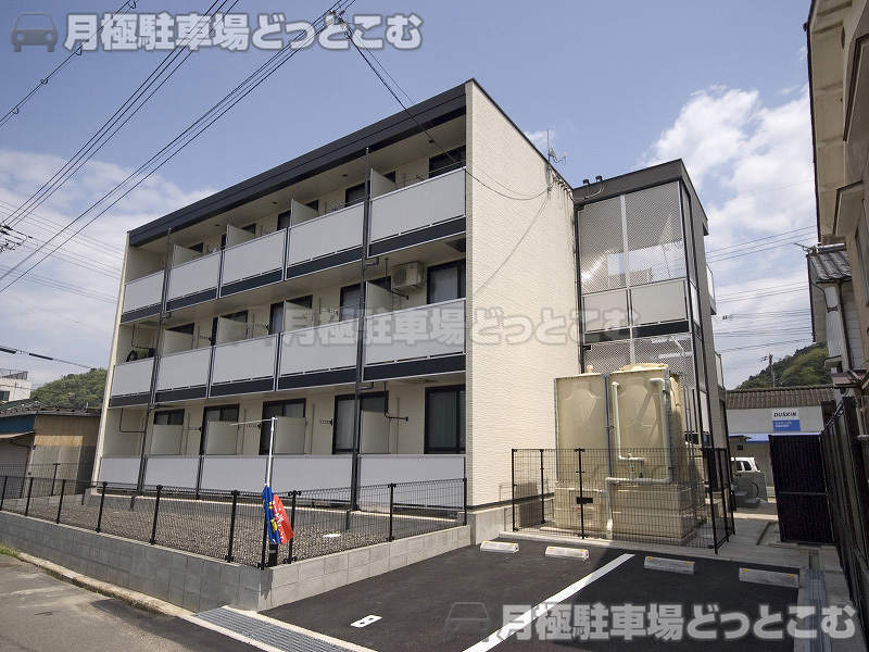 舞鶴市溝尻111－1の月極駐車場1