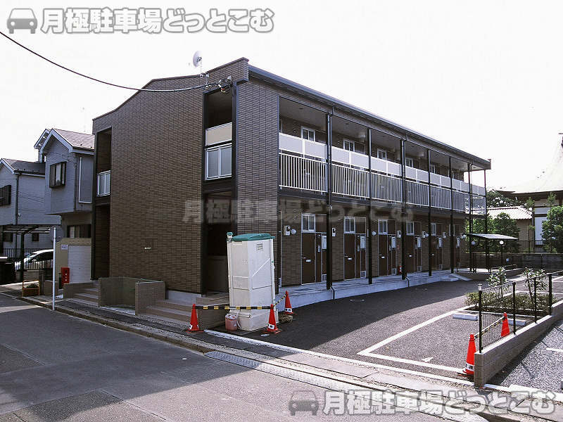 海老名市中新田1－13－3の月極駐車場1