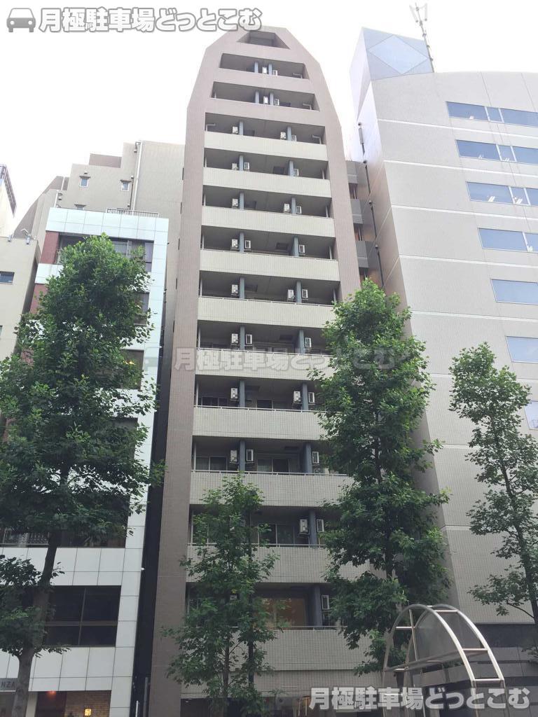 中央区銀座8-18-2の月極駐車場3