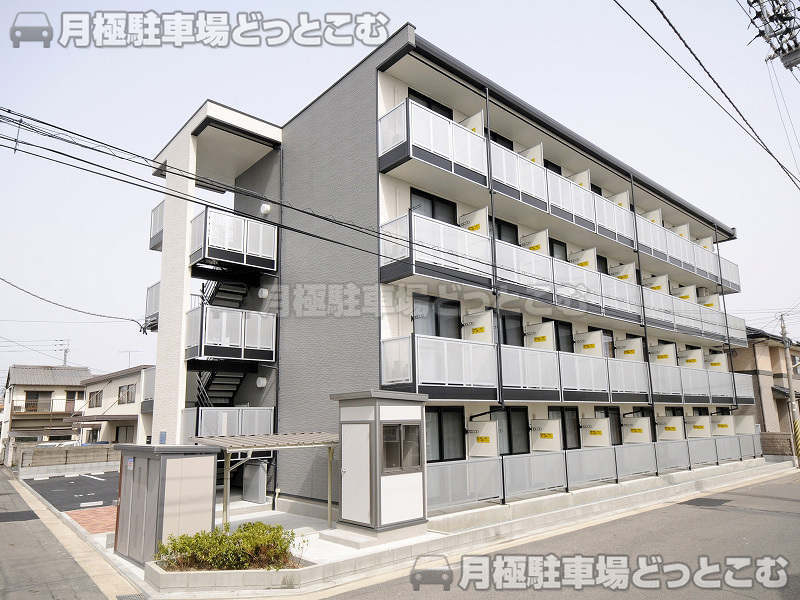 高松市福岡町4－17－20の月極駐車場1