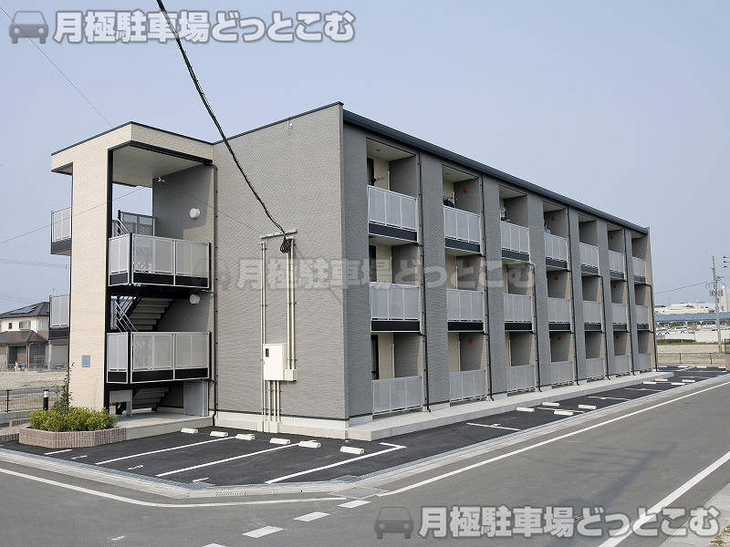 福岡市西区今宿3－20－13の月極駐車場1