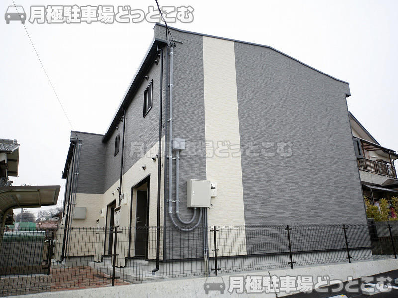 明石市魚住町金ケ崎1322－10の月極駐車場1