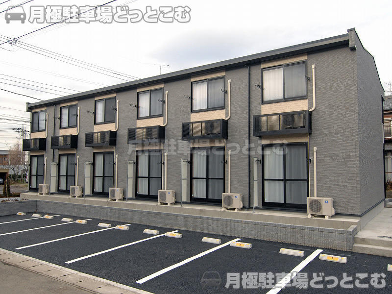 吉川市吉川2－5－1の月極駐車場2