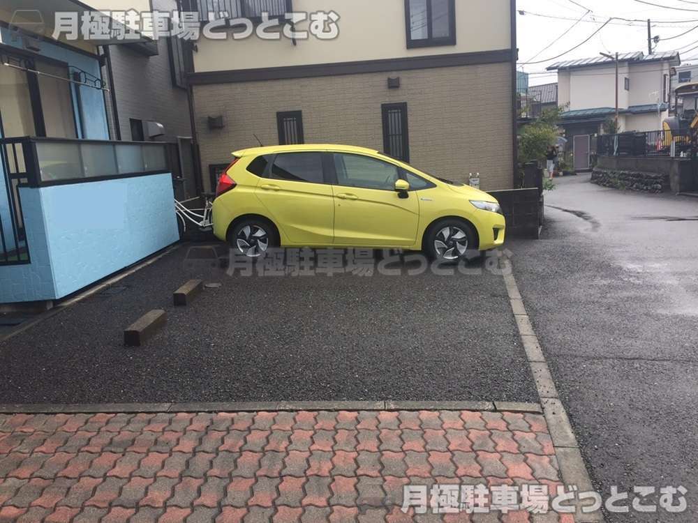 八王子市暁町1丁目663-9の月極駐車場3