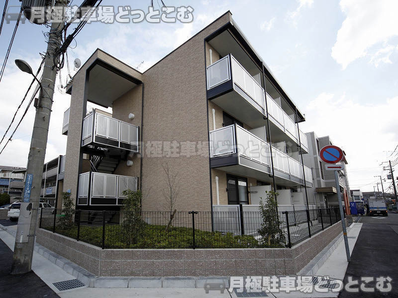 尼崎市南塚口町8－34－17の月極駐車場2