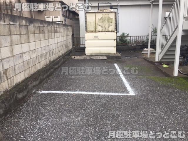 国立市富士見台4-5-3の月極駐車場3