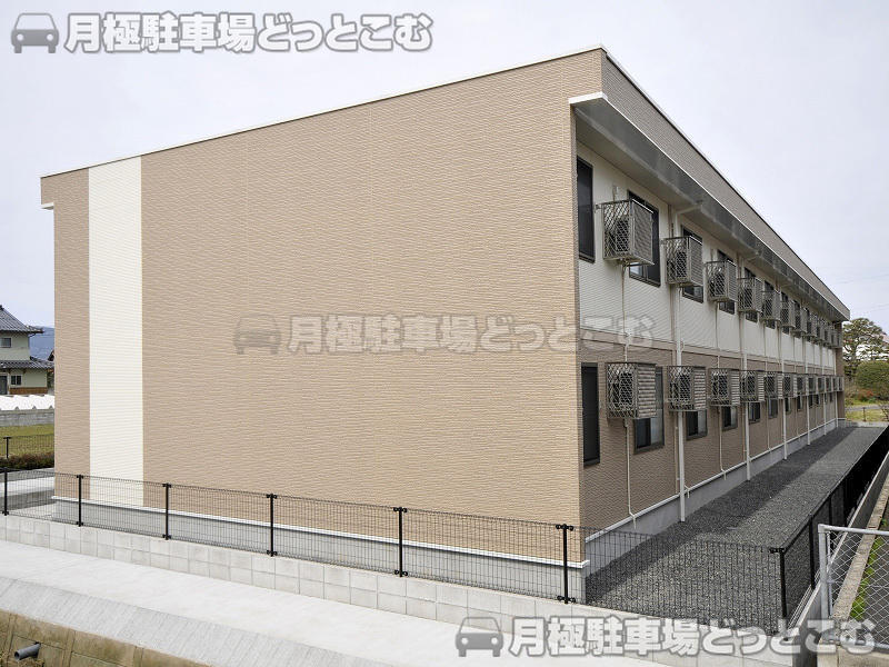 出雲市天神町663の月極駐車場1