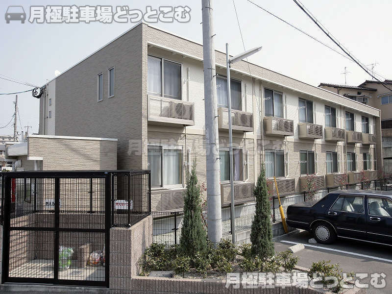 福岡市城南区南片江2－25－44の月極駐車場2