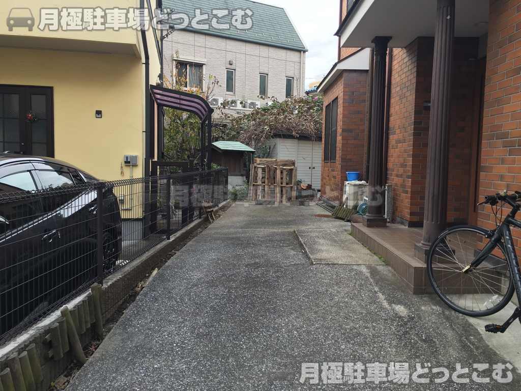 大田区多摩川1丁目303-2の月極駐車場3