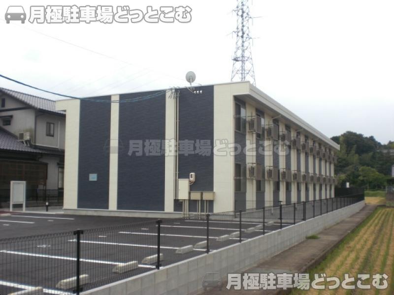 松江市西川津町2661－2の月極駐車場1