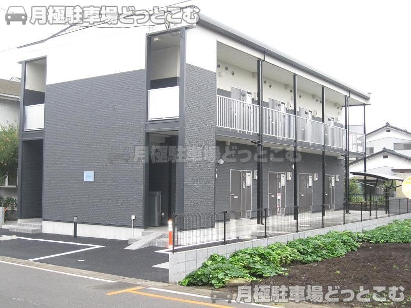 坂戸市中富町73－14の月極駐車場1