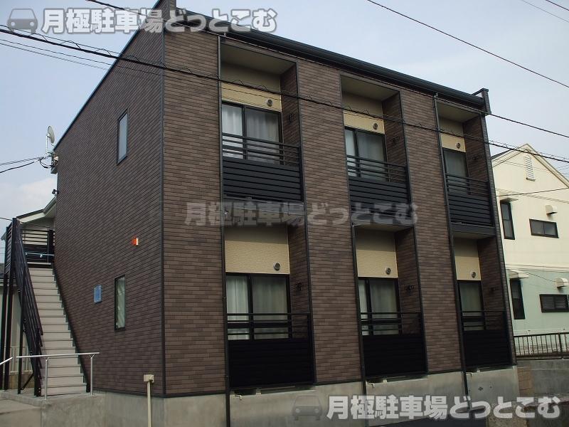 藤沢市亀井野2－41－8の月極駐車場1