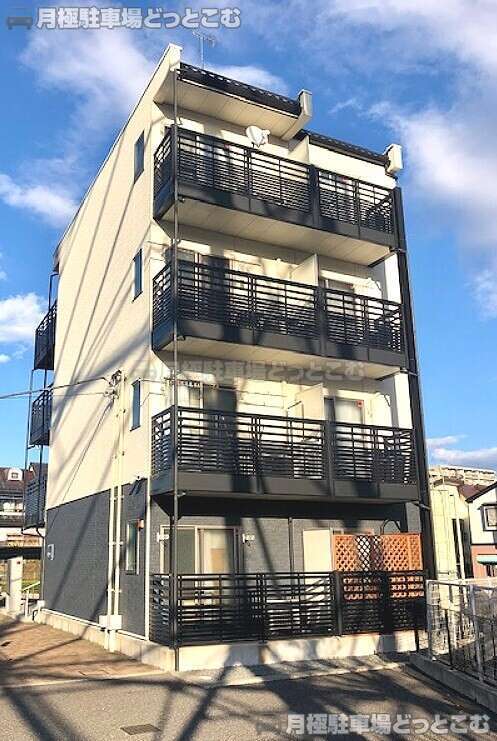 船橋市北本町1－14－5の月極駐車場1