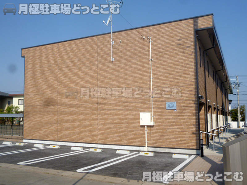 天童市東長岡2－3－30の月極駐車場1