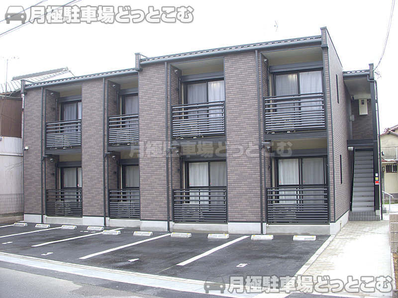 姫路市八代本町2－12－28の月極駐車場1