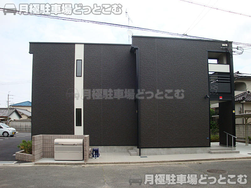 藤井寺市大井5－10－5の月極駐車場1