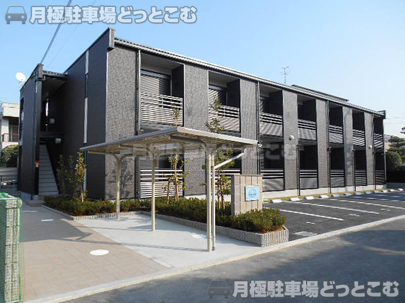 八尾市植松町5－10－13の月極駐車場1