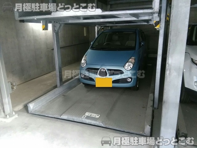 品川区西五反田8-7-8の月極駐車場3