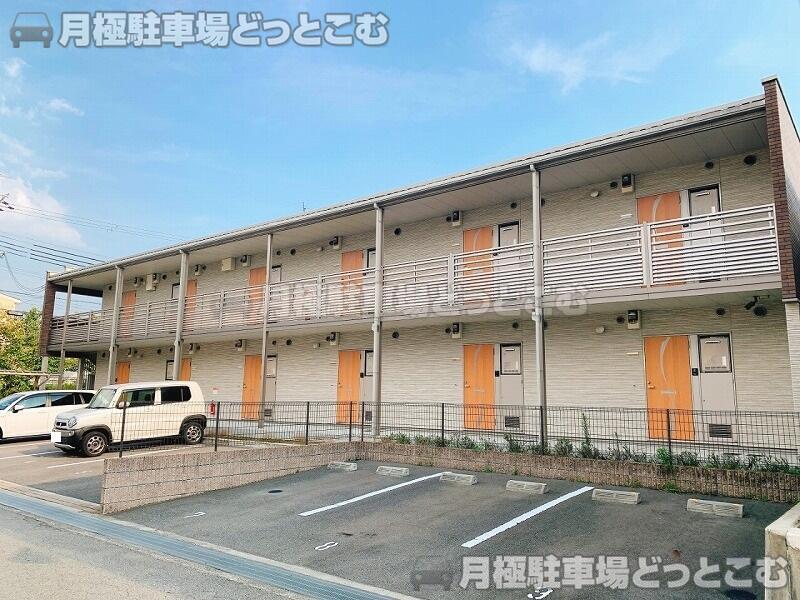 宝塚市口谷西3－27－25の月極駐車場1