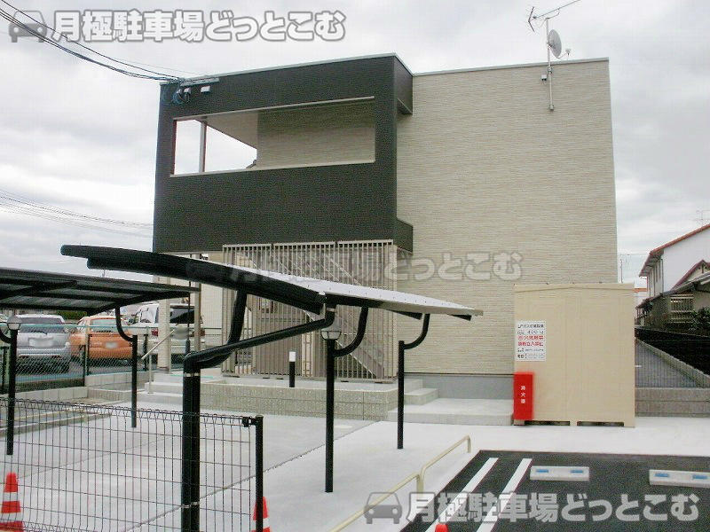 岡山市東区西大寺上2－5－3の月極駐車場1