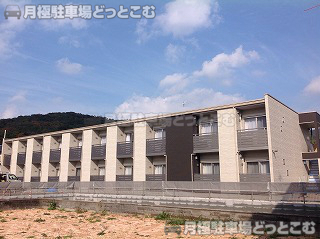 下関市吉見里町1－1－9の月極駐車場1