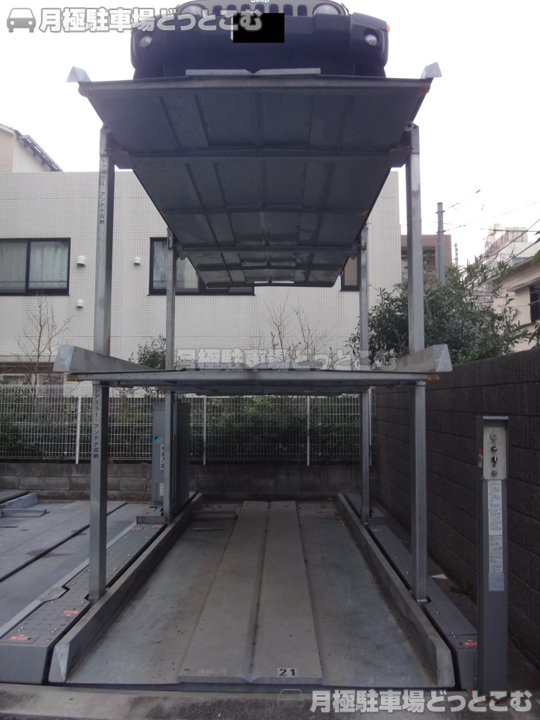港区赤坂7-11-12の月極駐車場2