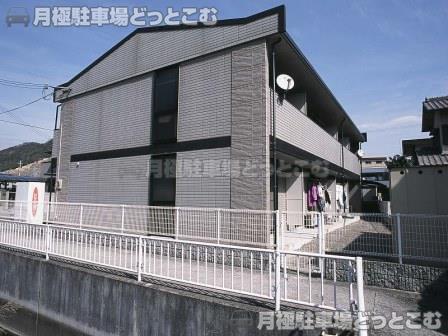 姫路市飾西18－2の月極駐車場1