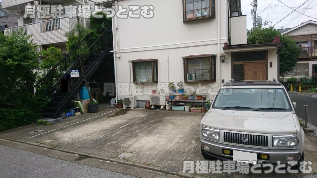 荒川区東尾久4丁目2112-3の月極駐車場2