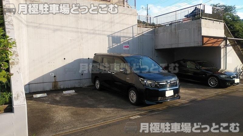 日野市南平8丁目8－15の月極駐車場2