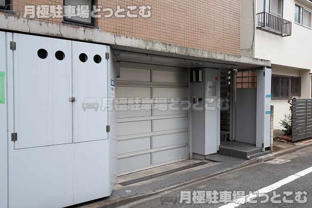 北区滝野川7-40-8の月極駐車場3