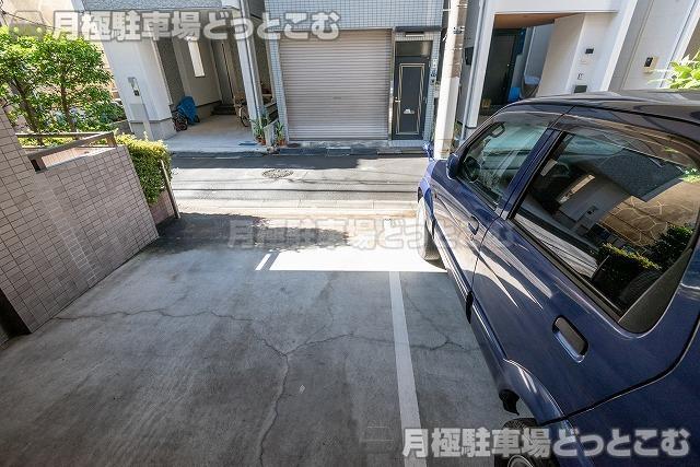 墨田区墨田3丁目7-2の月極駐車場3