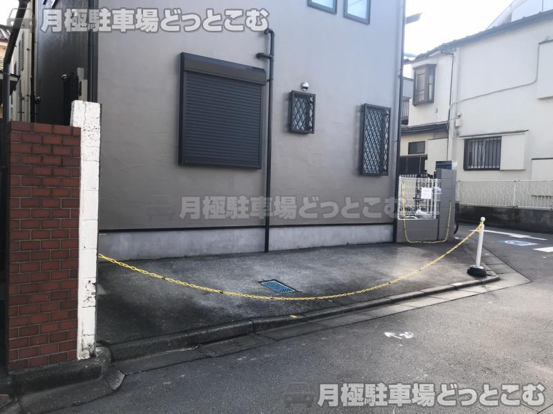 杉並区和泉1丁目30－13の月極駐車場2