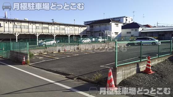 板橋区小茂根5丁目15-15の月極駐車場2
