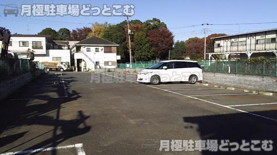 板橋区小茂根5丁目15-15の月極駐車場3