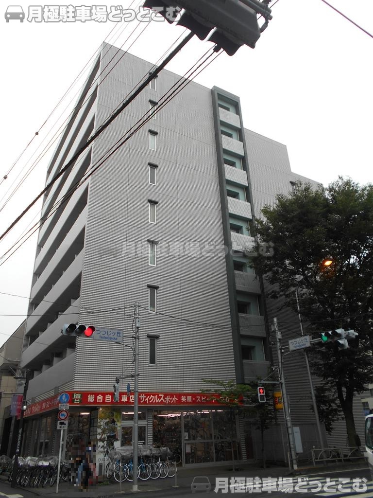 調布市西つつじケ丘3丁目29－1の月極駐車場4