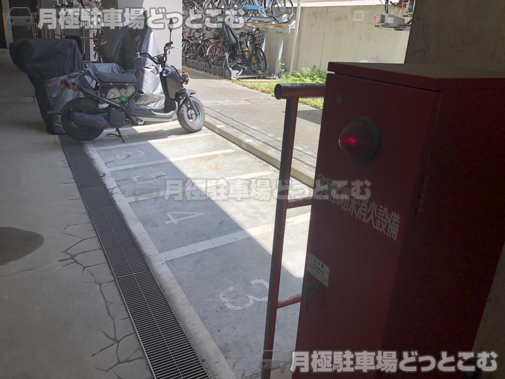 品川区西五反田4丁目31-23の月極駐車場3