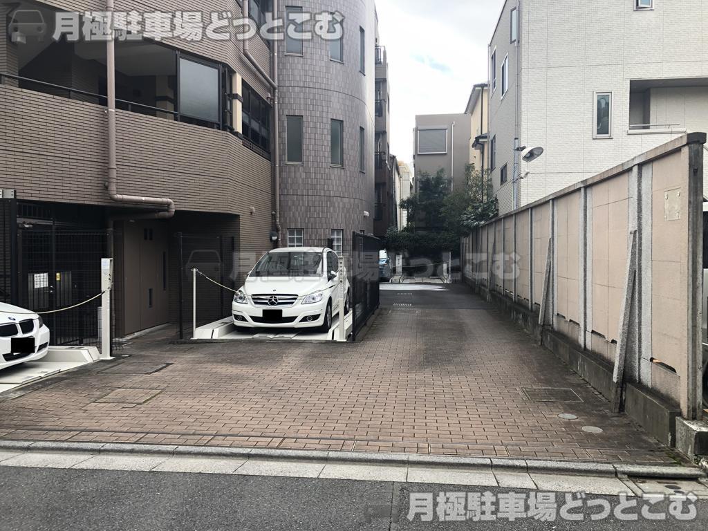 渋谷区千駄ケ谷1丁目24－1の月極駐車場2