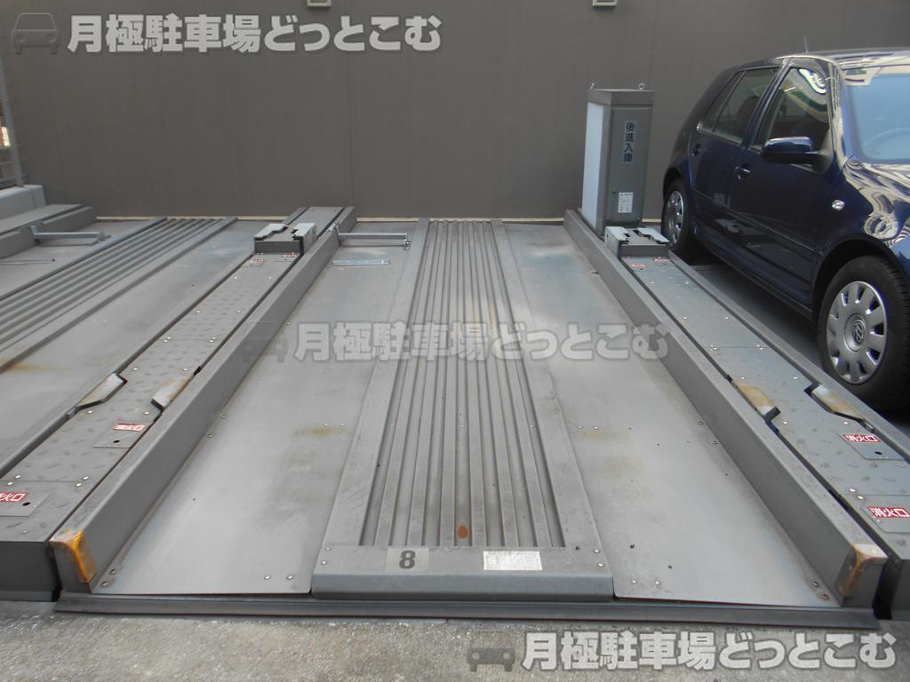 新宿区市谷薬王寺町30-1の月極駐車場3