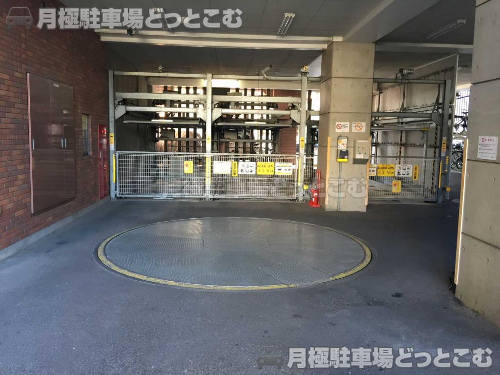 墨田区東向島3丁目38-4の月極駐車場3