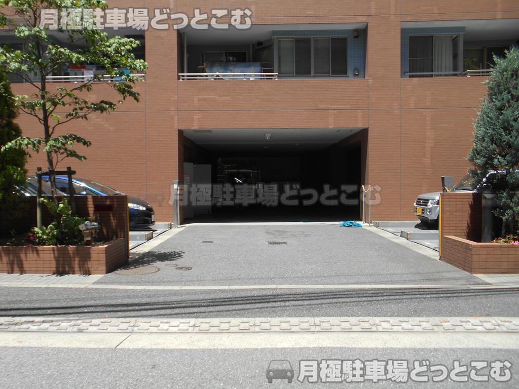 江戸川区東葛西5-12-12の月極駐車場1